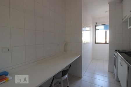 Cozinha de apartamento para alugar com 2 quartos, 64m² em Jardim das Laranjeiras, São Paulo