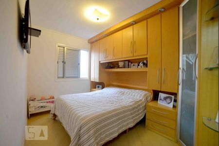 Quarto 1 de apartamento para alugar com 2 quartos, 60m² em Jardim Patente Novo, São Paulo