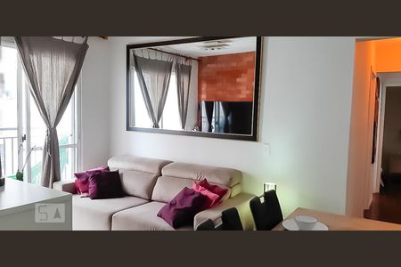 Sala de apartamento para alugar com 2 quartos, 50m² em Jardim Parque Morumbi, São Paulo