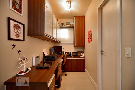 Escritório de apartamento à venda com 3 quartos, 126m² em Barra Funda, São Paulo