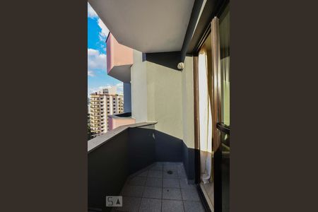 Varanda de kitnet/studio para alugar com 1 quarto, 37m² em Brooklin Paulista, São Paulo