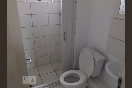 Banheiro de apartamento à venda com 2 quartos, 49m² em Igara, Canoas