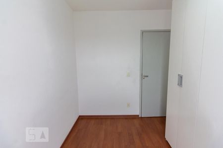 Quarto 01 de apartamento para alugar com 2 quartos, 52m² em Vila Anastácio, São Paulo