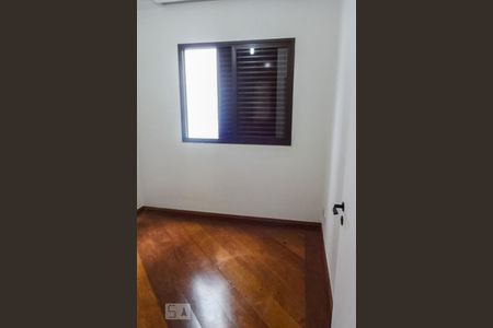 Quarto 2 de apartamento para alugar com 3 quartos, 82m² em Alphaville Industrial, Barueri