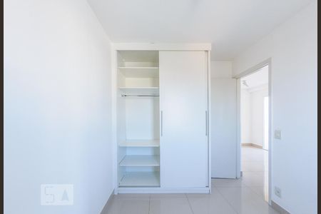 Quarto 2 - Armário de apartamento para alugar com 2 quartos, 56m² em Vila Industrial, Campinas