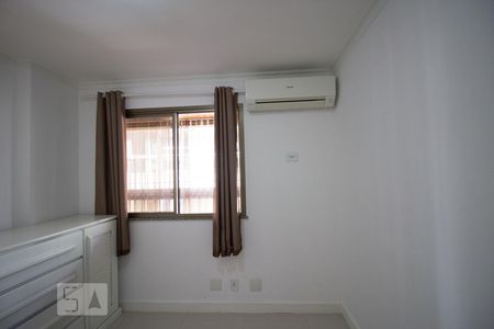 Quarto 1 de apartamento para alugar com 3 quartos, 90m² em Recreio dos Bandeirantes, Rio de Janeiro