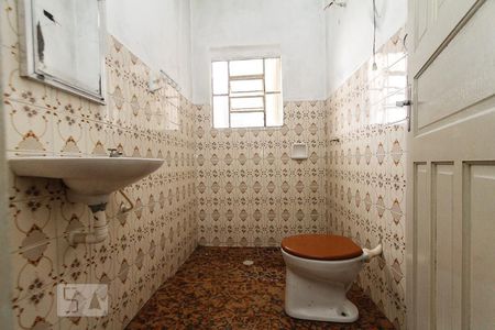 Banheiro de casa à venda com 5 quartos, 240m² em Vila Macedópolis, São Paulo
