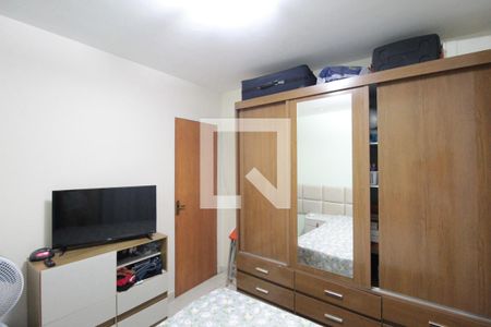 Quarto 1 de apartamento para alugar com 2 quartos, 44m² em Jaqueline, Belo Horizonte