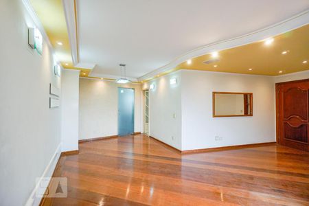 Sala de apartamento para alugar com 3 quartos, 160m² em Jardim Avelino, São Paulo