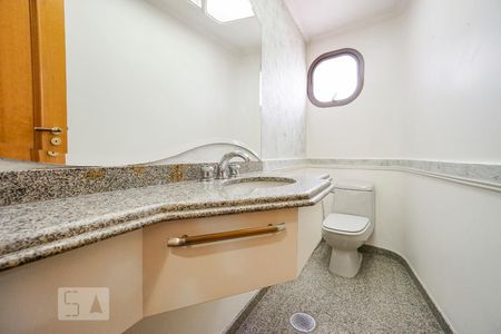 Lavabo de apartamento para alugar com 3 quartos, 160m² em Jardim Avelino, São Paulo