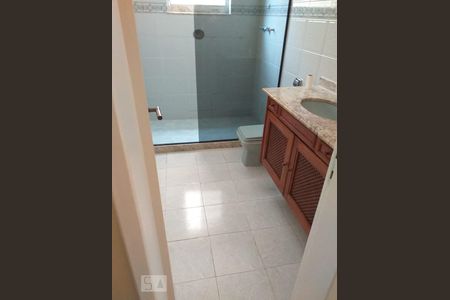 Banheiro de apartamento à venda com 3 quartos, 90m² em Pe Pequeno, Niterói