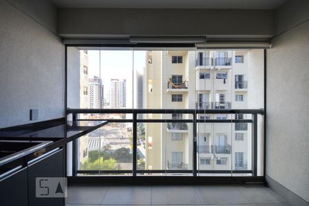 Varanda de kitnet/studio para alugar com 1 quarto, 32m² em Sumarezinho, São Paulo