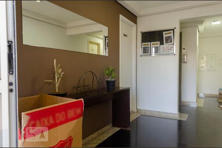 Hall social de apartamento à venda com 2 quartos, 65m² em Lapa de Baixo, São Paulo