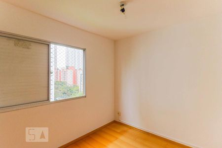 Quarto 2 de apartamento à venda com 3 quartos, 70m² em Vila Sofia, São Paulo