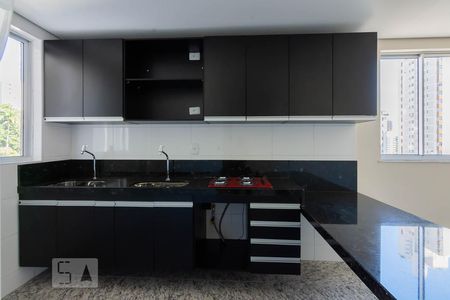 Cozinha de apartamento para alugar com 1 quarto, 37m² em Funcionários, Belo Horizonte