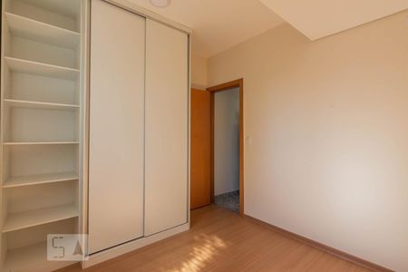 Quarto de apartamento para alugar com 1 quarto, 37m² em Funcionários, Belo Horizonte