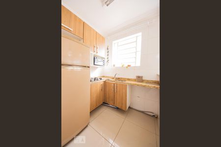 Cozinha  de kitnet/studio para alugar com 1 quarto, 42m² em Petrópolis, Porto Alegre