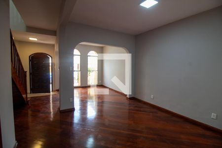 Sala /Sala de Jantar de casa para alugar com 3 quartos, 200m² em Chácara Santo Antônio (zona Sul), São Paulo