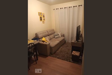 Sala de apartamento para alugar com 2 quartos, 54m² em Tingui, Curitiba