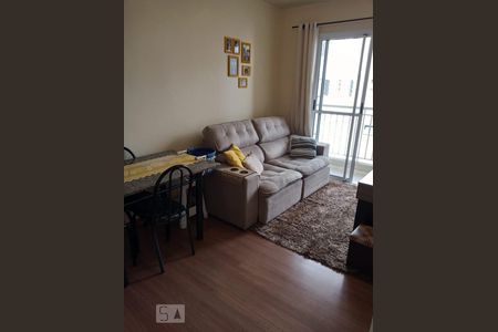 Sala de apartamento para alugar com 2 quartos, 54m² em Tingui, Curitiba