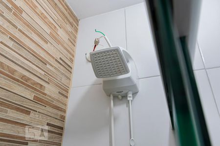 Banheiro de kitnet/studio para alugar com 1 quarto, 18m² em Bosque da Saúde, São Paulo