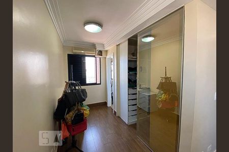 Closet da suíte 1 de apartamento à venda com 3 quartos, 146m² em Canindé, São Paulo