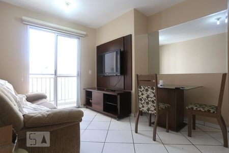 Sala de apartamento para alugar com 2 quartos, 51m² em Jardim Sarah, São Paulo