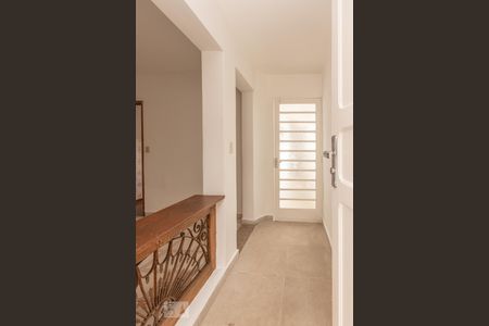 Hall de entrada de casa para alugar com 2 quartos, 75m² em Cidade Patriarca, São Paulo