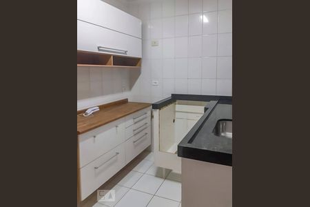 Cozinha de apartamento à venda com 2 quartos, 62m² em Vila Alzira, Santo André