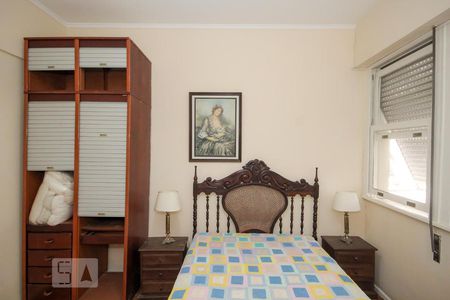 Quarto 1 de apartamento à venda com 2 quartos, 70m² em Copacabana, Rio de Janeiro