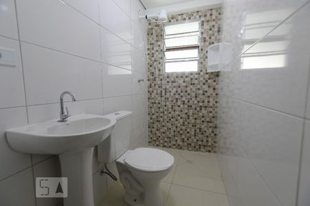 Banheiro de casa para alugar com 1 quarto, 40m² em Vila Santa Clara, São Paulo