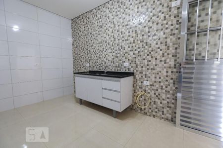 Cozinha de casa para alugar com 1 quarto, 40m² em Vila Santa Clara, São Paulo