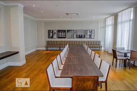 Studio à venda com 44m², 1 quarto e 1 vaga Studio à venda com 44m², 1 quarto e 1 vagaÁrea comum - Salão de festas