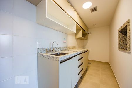 Cozinha  de kitnet/studio à venda com 1 quarto, 44m² em Petrópolis, Porto Alegre