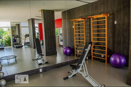 Studio à venda com 44m², 1 quarto e 1 vaga Studio à venda com 44m², 1 quarto e 1 vagaÁrea comum - Academia