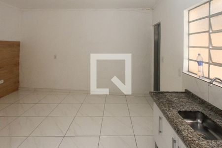 Cozinha de apartamento para alugar com 1 quarto, 50m² em Vila Macedópolis, São Paulo