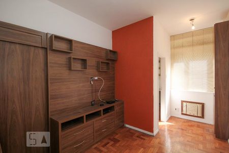 Sala de apartamento para alugar com 1 quarto, 43m² em Copacabana, Rio de Janeiro