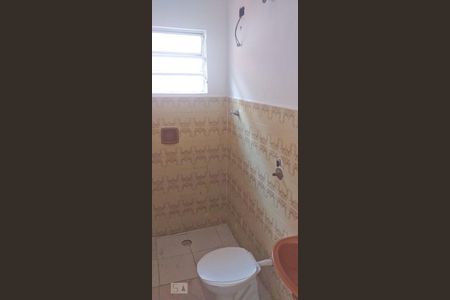 Banheiro de casa para alugar com 1 quarto, 40m² em Chora Menino, São Paulo