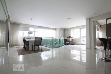 Sala / Sala de Jantar de apartamento para alugar com 3 quartos, 190m² em Jardim Goiás, Goiânia