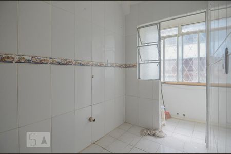 Cozinha de apartamento à venda com 1 quarto, 45m² em Cristal, Porto Alegre