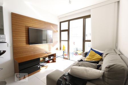 Sala de apartamento para alugar com 2 quartos, 69m² em Jacarepaguá, Rio de Janeiro