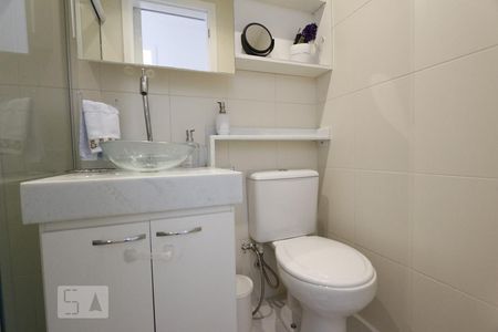 Banheiro Social de apartamento para alugar com 2 quartos, 69m² em Jacarepaguá, Rio de Janeiro