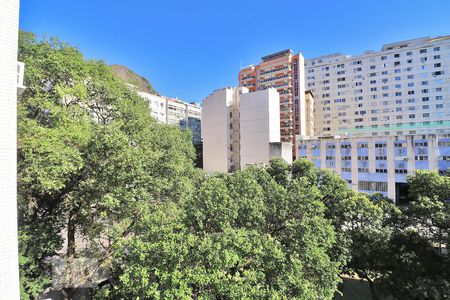 Vista Sala. de apartamento para alugar com 3 quartos, 95m² em Copacabana, Rio de Janeiro