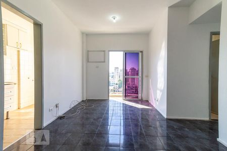 Sala de apartamento para alugar com 2 quartos, 90m² em Todos Os Santos, Rio de Janeiro