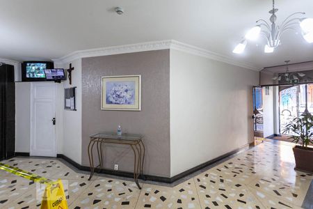 Hall de entrada de apartamento à venda com 3 quartos, 130m² em Centro, Belo Horizonte