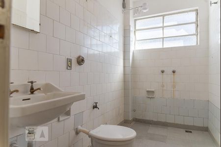 Banheiro de apartamento à venda com 1 quarto, 56m² em Consolação, São Paulo