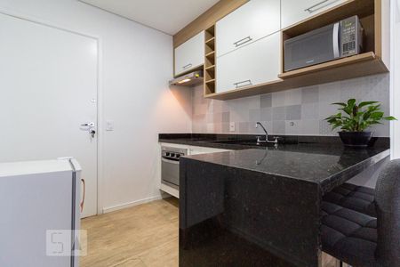 Cozinha de kitnet/studio para alugar com 1 quarto, 26m² em Bethaville I, Barueri