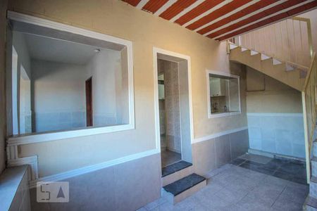 Sala 1 de casa para alugar com 4 quartos, 113m² em Santa Efigênia, Belo Horizonte