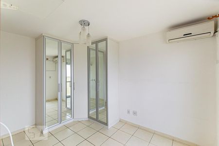 Suite  de apartamento para alugar com 2 quartos, 87m² em Centro, Niterói