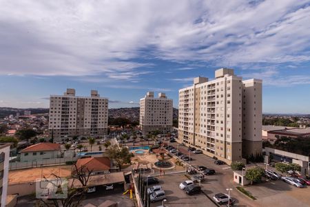 Vista de apartamento à venda com 2 quartos, 60m² em Candelária, Belo Horizonte